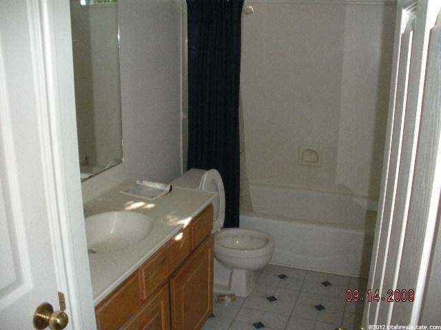 291 N 400 W, Clearfield, UT 84015 — photo 2