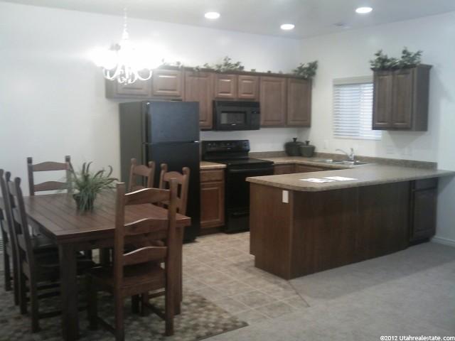 664 S 410 E #B, Vernal, UT 84078 — photo 2