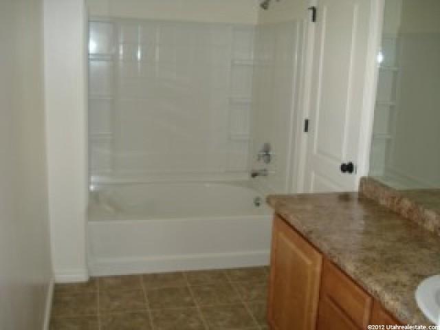 385 E 700 S #F, Vernal, UT 84078 — photo 4