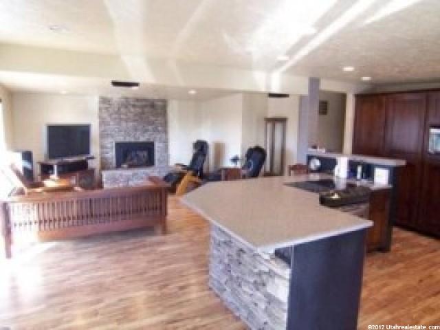880 E Crocus Cir, Sandy, UT 84094 — photo 4