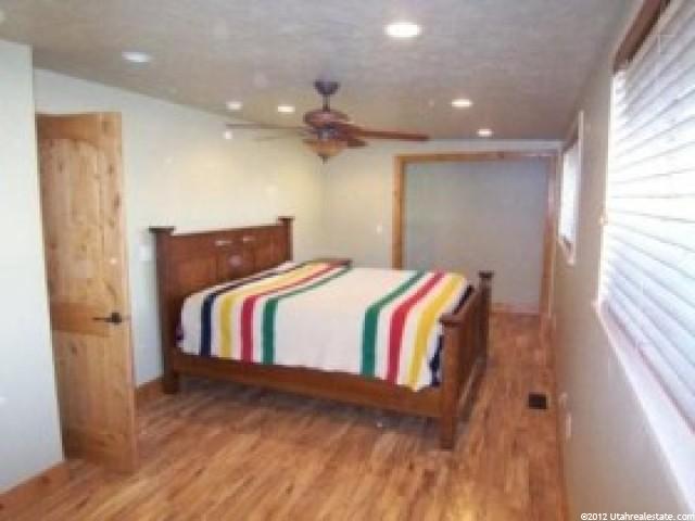 880 E Crocus Cir, Sandy, UT 84094 — photo 9