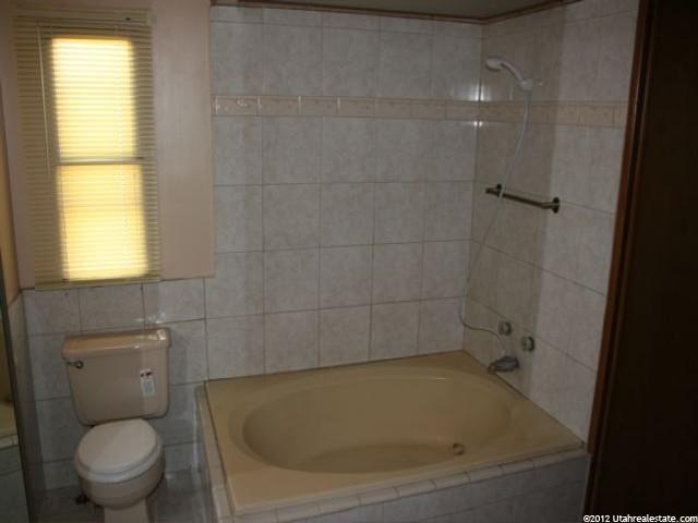 1488 N 550 W #19, Orem, UT 84057 — photo 8