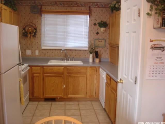 2983 W 1400 N, Clinton, UT 84015 — photo 3