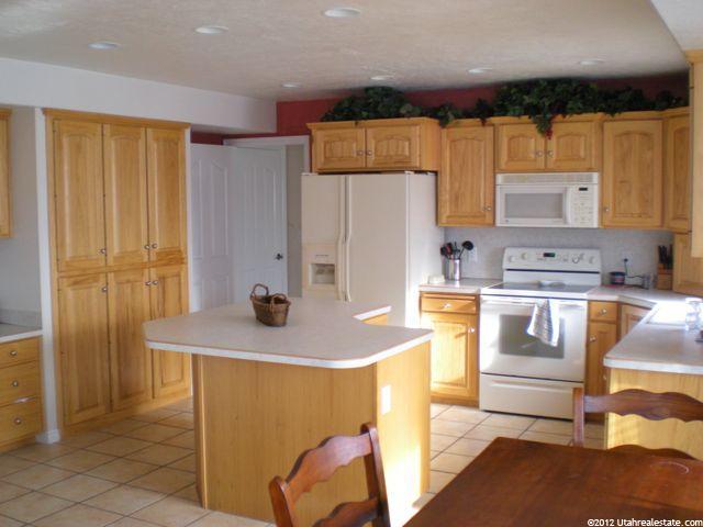 1722 E 1300 N, Layton, UT 84040 — photo 8
