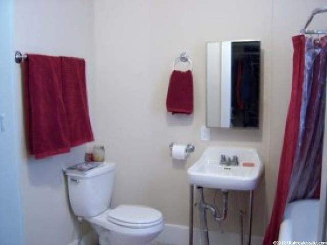 111 N Main St E, Farmington, UT 84025 — photo 5