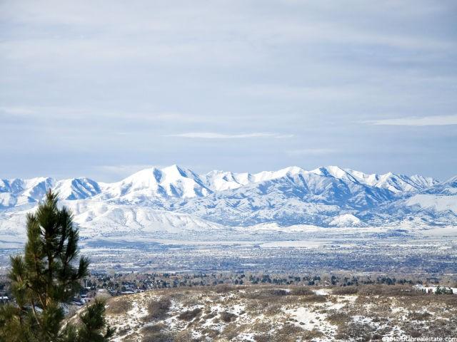 10227 Grayboulder Ct, Sandy, UT 84092 — photo 11