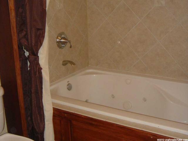 1870 Oak Bend Dr, Draper, UT 84020 — photo 3