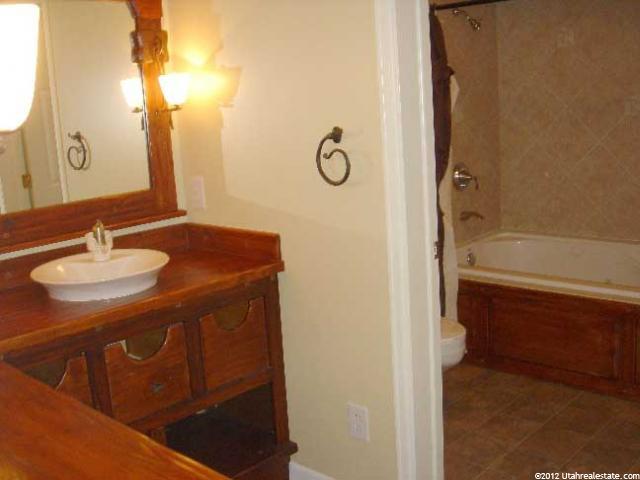 1870 Oak Bend Dr, Draper, UT 84020 — photo 5