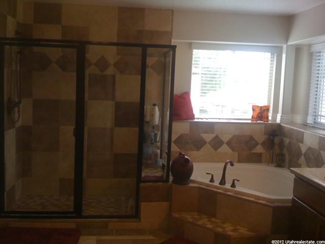92 E Hillsborough Dr N, Pleasant View, UT 84414 — photo 7