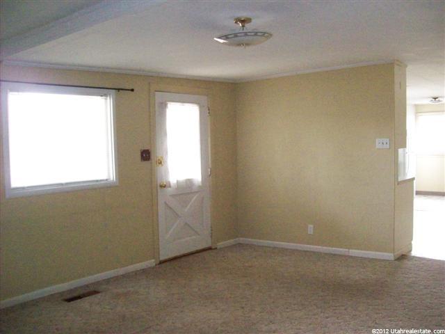 27 E 800 S, Roosevelt, UT 84066 — photo 9