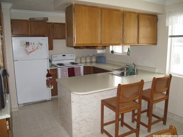 536 W 1880 S, Woods Cross, UT 84087 — photo 2
