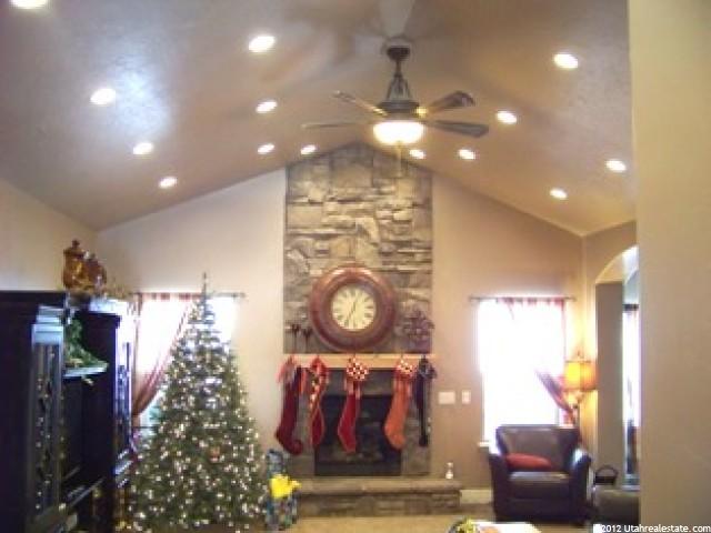 864 S 300 E, Farmington, UT 84025 — photo 8