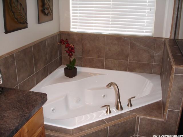 154 N 875 W, Clearfield, UT 84015 — photo 7