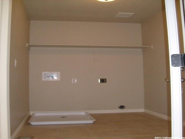 1378 W 2340 N, Clinton, UT 84015 — photo 12