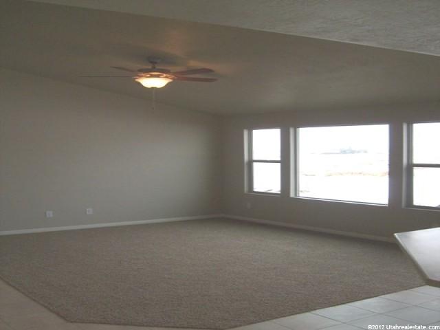 1378 W 2340 N, Clinton, UT 84015 — photo 2