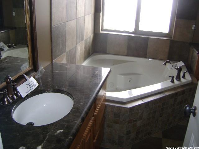 6842 S 1750 E, Ogden, UT 84405 — photo 4