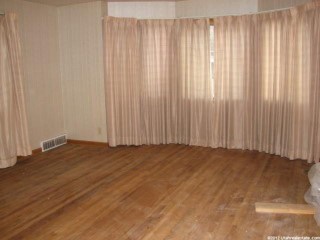 515 W Elberta Dr W, Pleasant View, UT 84414 — photo 6