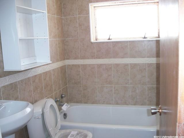 5415 S 2300 W, Roy, UT 84067 — photo 6
