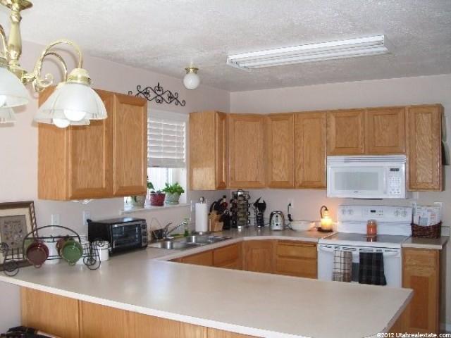 295 W 600 N #4, Logan, UT 84321 — photo 2
