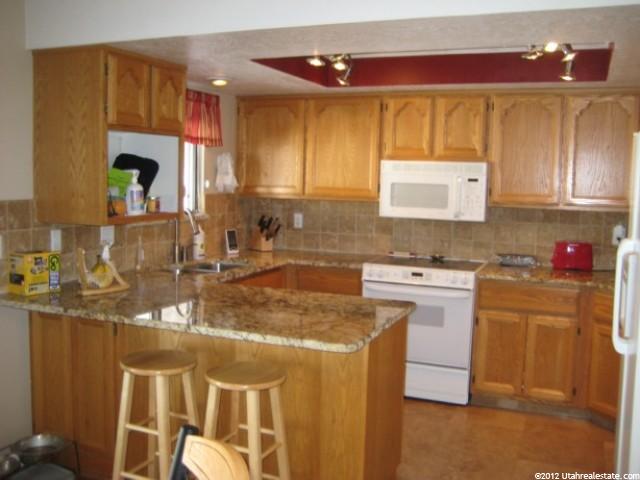 1932 N 2700 E, Layton, UT 84040 — photo 2