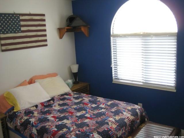 1932 N 2700 E, Layton, UT 84040 — photo 9
