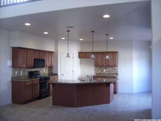 351 N Windsor Dr, Washington, UT 84780 — photo 11