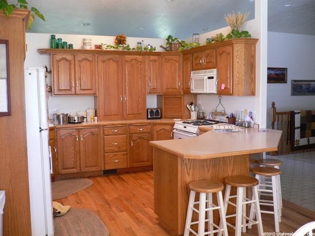 251 N 100 W, Loa, UT 84747 — photo 2