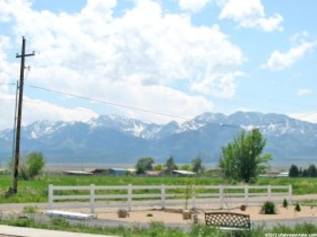 331 E Pear St S, Grantsville, UT 84029 — photo 2