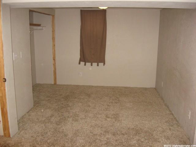 488 E Center St, Springville, UT 84663 — photo 9