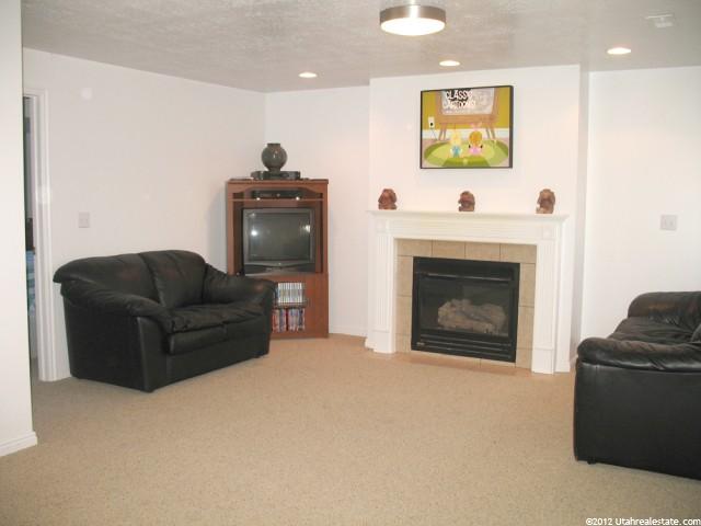 230 S 950 W, Layton, UT 84041 — photo 8