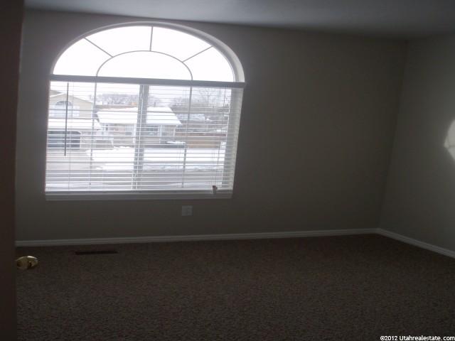547 S 875 E, Layton, UT 84041 — photo 10