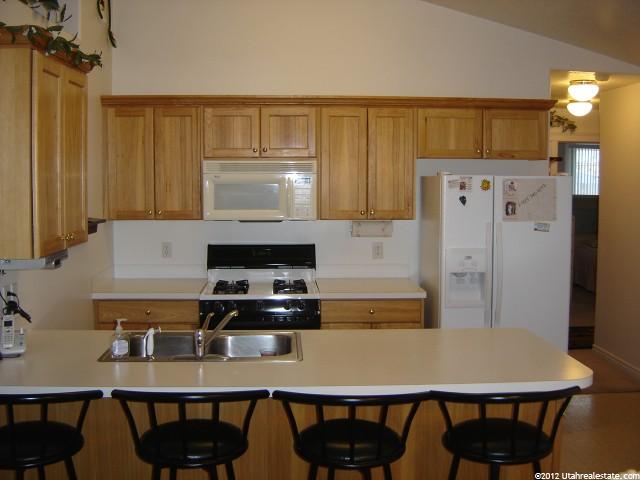 556 E 700 N, Ogden, UT 84404 — photo 2