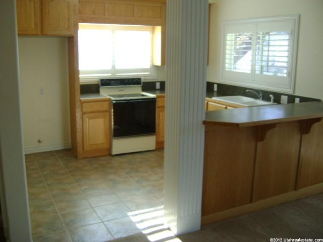 99 Lone Holw, Sandy, UT 84092 — photo 8