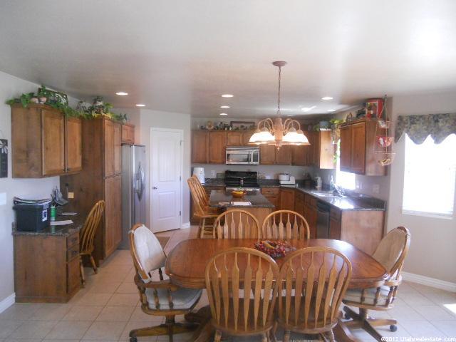 3469 W 2280 S, Syracuse, UT 84075 — photo 8