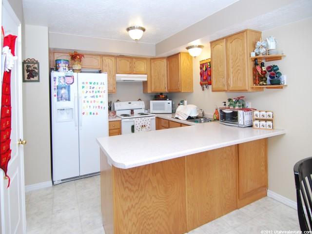 892 N 1125 W, Layton, UT 84041 — photo 2