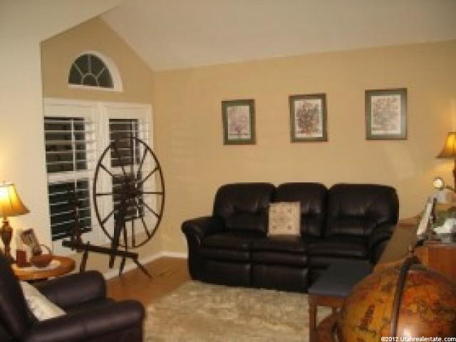 526 S 25 E, Kaysville, UT 84037 — photo 2