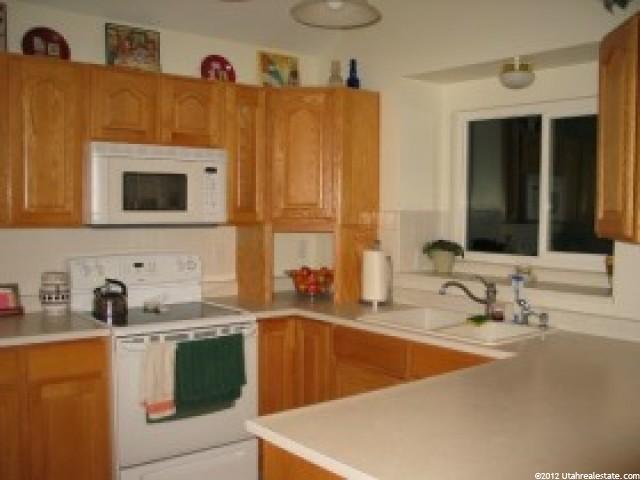 526 S 25 E, Kaysville, UT 84037 — photo 4
