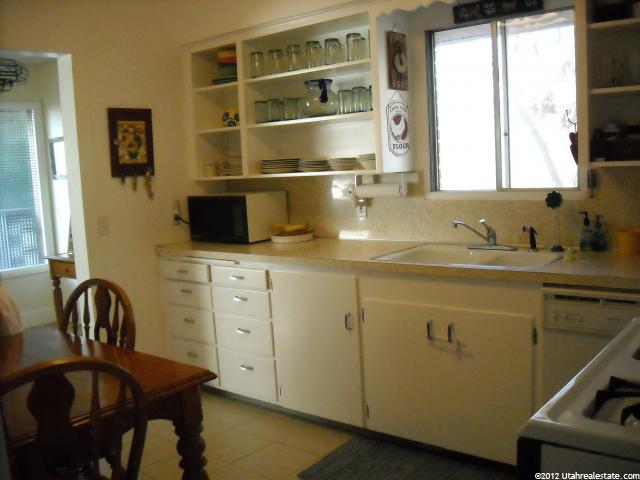 1986 Pierce Ave, Ogden, UT 84401 — photo 3