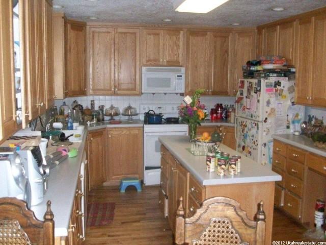 533 N 840 W, West Bountiful, UT 84087 — photo 9