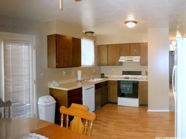 1021 S 1150 W, Clearfield, UT 84015 — photo 3