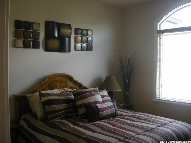 5831 Uintah, Mountain Green, UT 84050 — photo 9