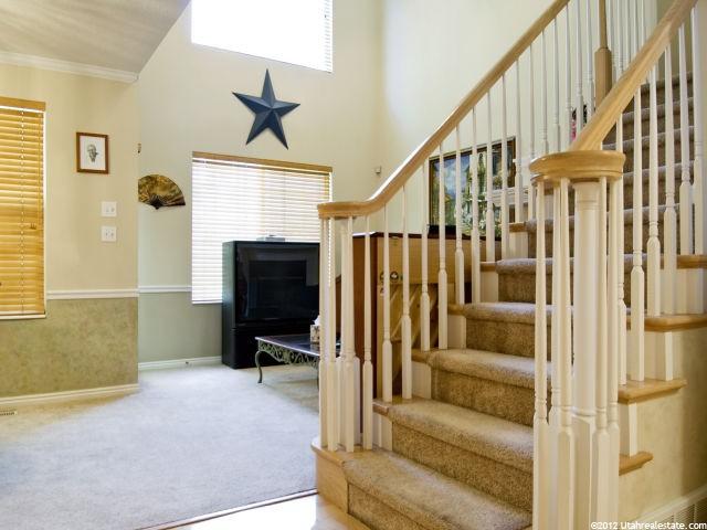 136 W 275 N, Centerville, UT 84014 — photo 2