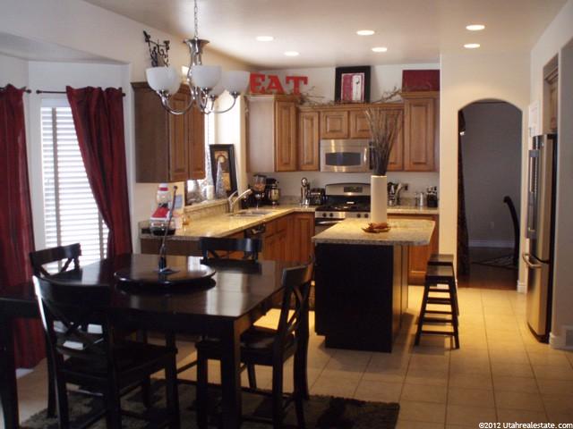 909 W 2075 S, Syracuse, UT 84075 — photo 6