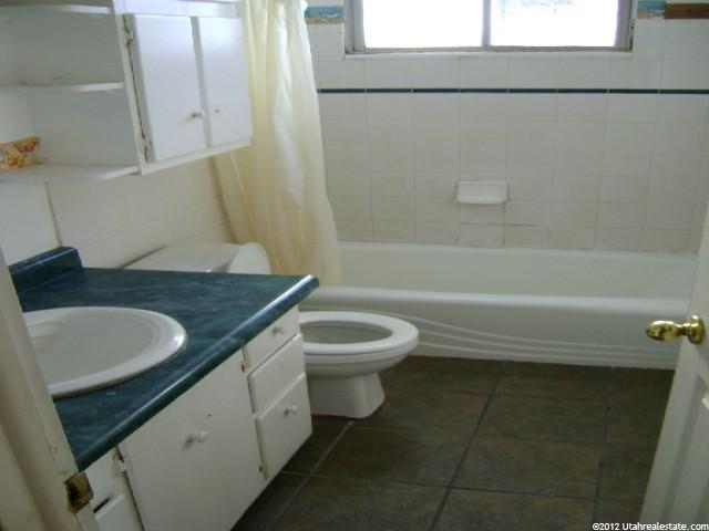 216 Carlson Ave, Midvale, UT 84047 — photo 5