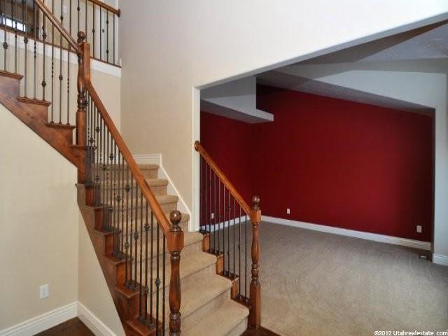201 S Moss Hill Dr E, Bountiful, UT 84010 — photo 8
