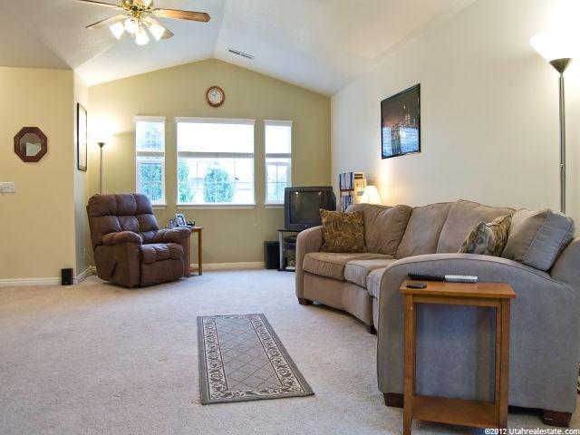1042 Allen Peak Cir, Ogden, UT 84404 — photo 3