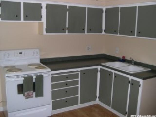 488 W 175 N, Layton, UT 84041 — photo 3