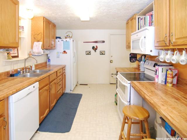 3359 S 550 W, Bountiful, UT 84010 — photo 5