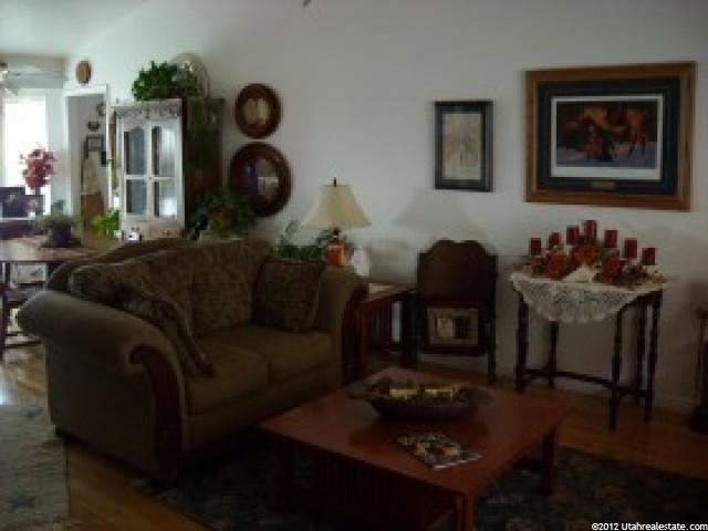 983 N 700 E, Springville, UT 84663 — photo 5