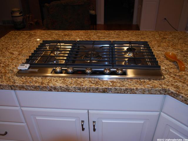 724 E 3225 N, North Ogden, UT 84414 — photo 7